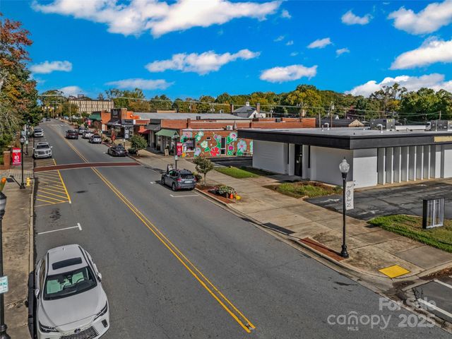 9 S Central Avenue, Belmont, NC 28012