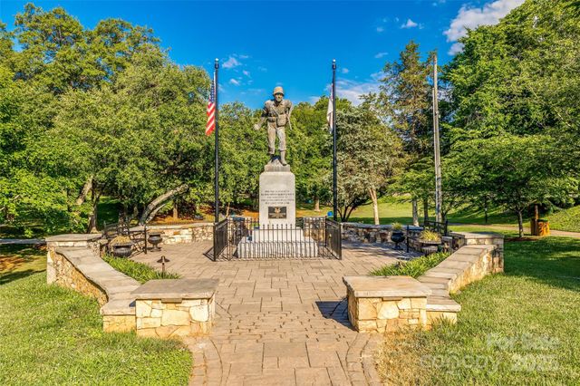 9 S Central Avenue, Belmont, NC 28012