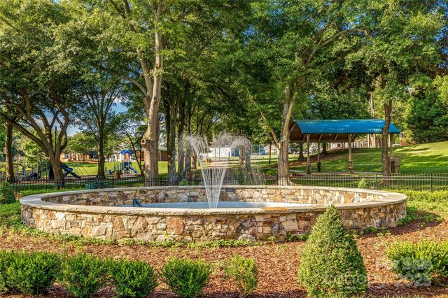 9 S Central Avenue, Belmont, NC 28012