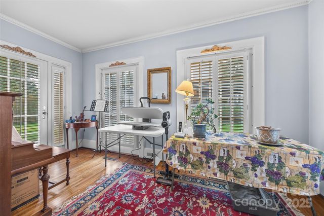 9 S Central Avenue, Belmont, NC 28012