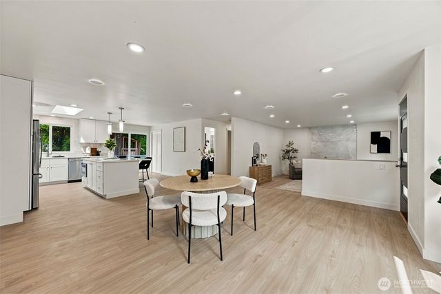 15335 81st Avenue NE, Kenmore, WA 98028