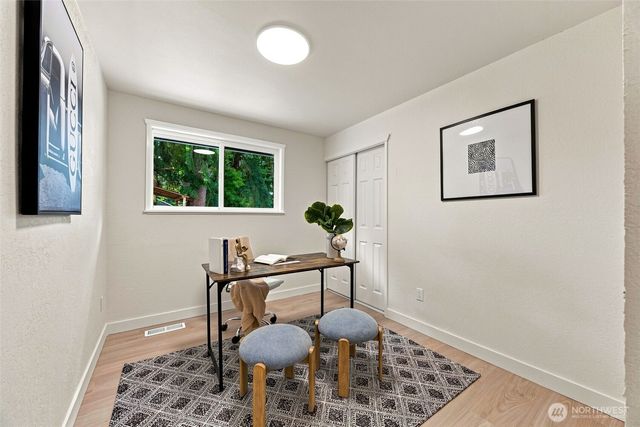 15335 81st Avenue NE, Kenmore, WA 98028