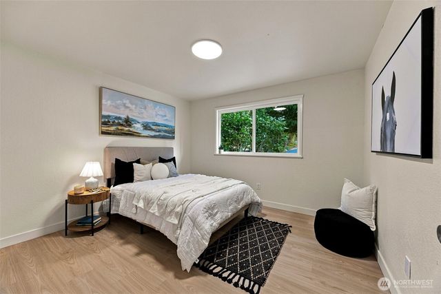 15335 81st Avenue NE, Kenmore, WA 98028