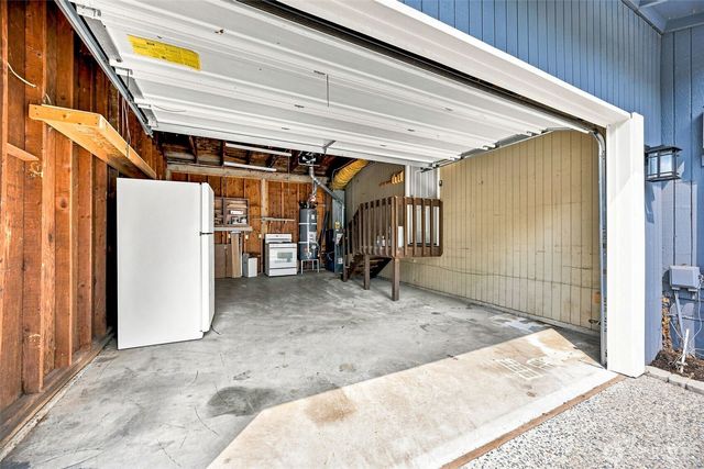 15335 81st Avenue NE, Kenmore, WA 98028