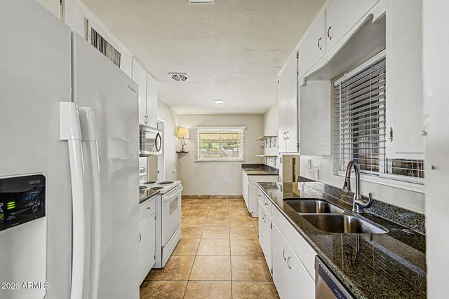 2022 E Monterey Way, Phoenix, AZ 85016