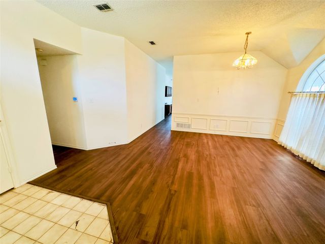 4002 Stonecastle Drive, Garland, TX 75044
