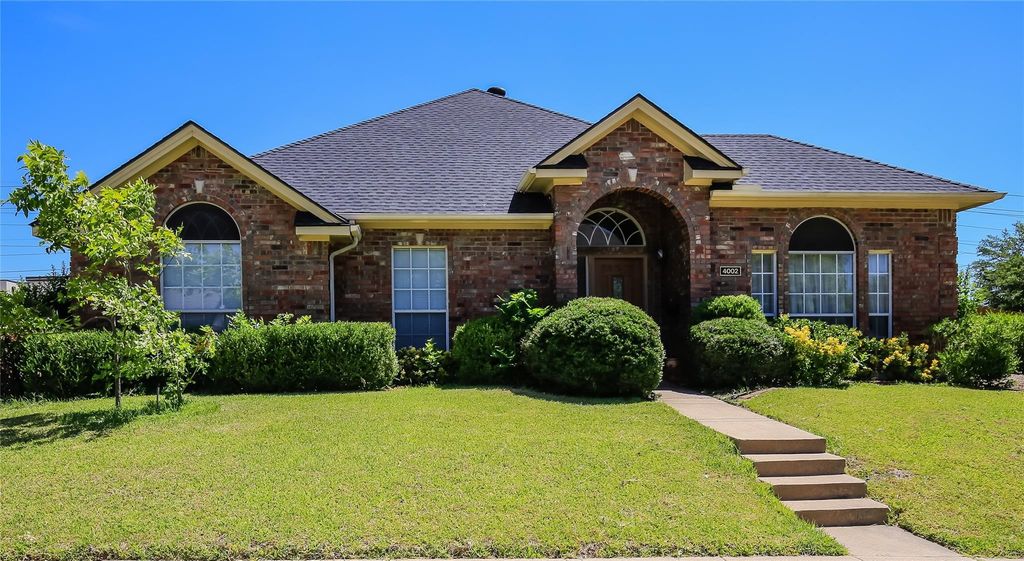 4002 Stonecastle Drive, Garland, TX 75044