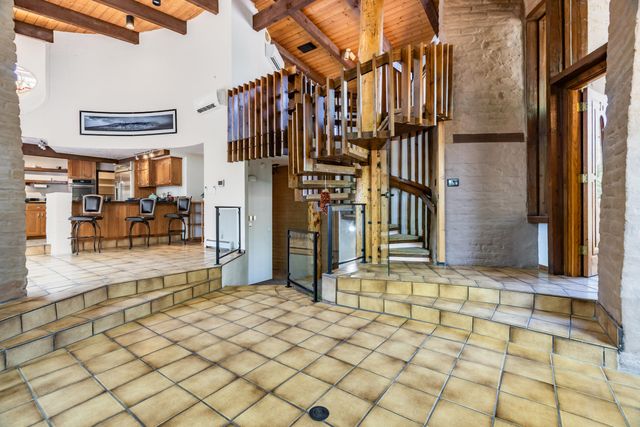 3232 Don Quixote Drive NW, Albuquerque, NM 87104