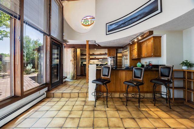 3232 Don Quixote Drive NW, Albuquerque, NM 87104