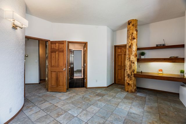 3232 Don Quixote Drive NW, Albuquerque, NM 87104