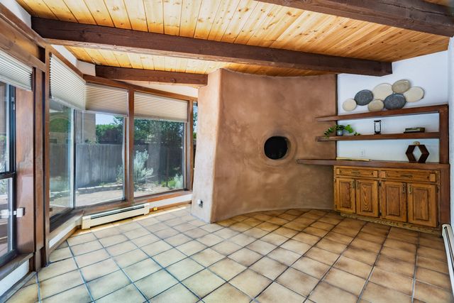 3232 Don Quixote Drive NW, Albuquerque, NM 87104