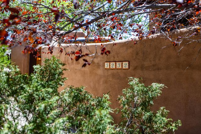 3232 Don Quixote Drive NW, Albuquerque, NM 87104