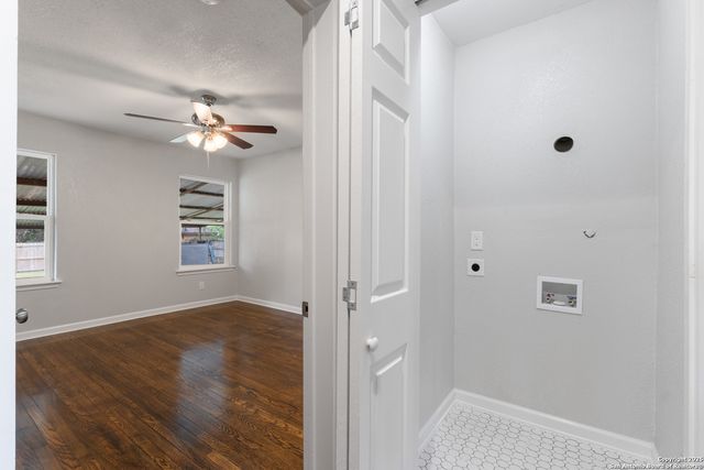 2020 fresno, San Antonio, TX 78201