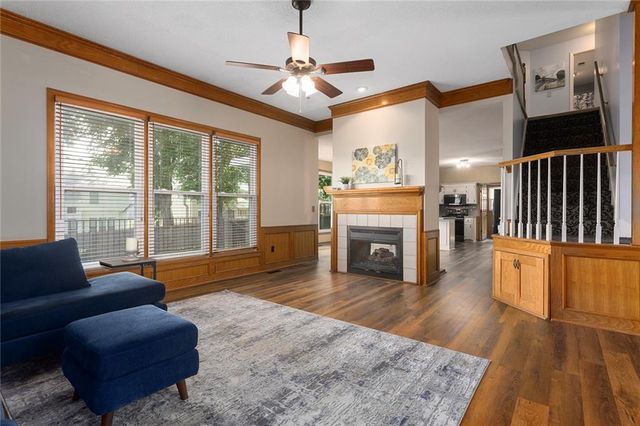 12628 Grandview Street, Overland Park, KS 66213
