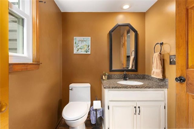 12628 Grandview Street, Overland Park, KS 66213