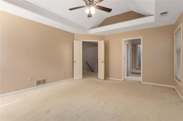 12628 Grandview Street, Overland Park, KS 66213
