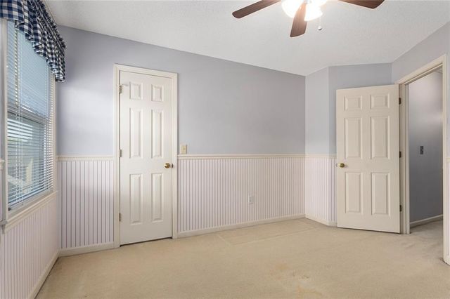 12628 Grandview Street, Overland Park, KS 66213