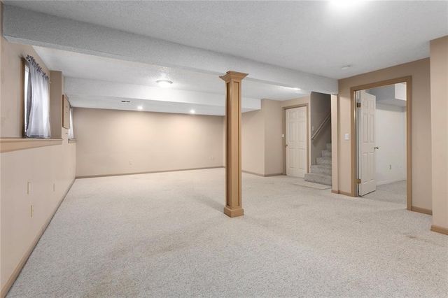12628 Grandview Street, Overland Park, KS 66213