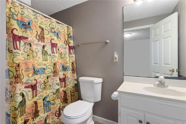 12628 Grandview Street, Overland Park, KS 66213