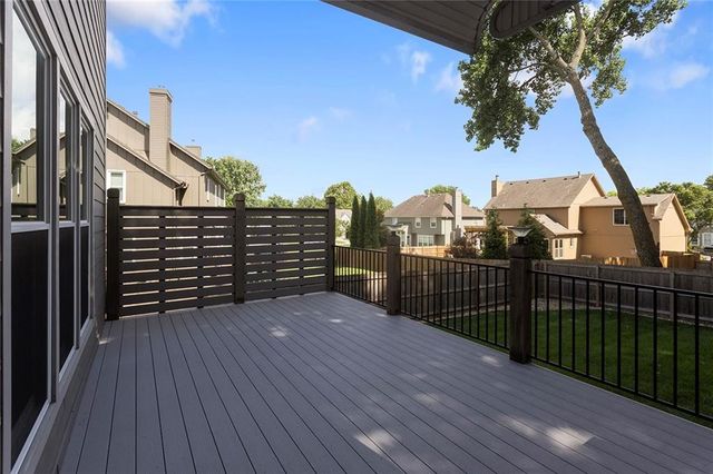 12628 Grandview Street, Overland Park, KS 66213