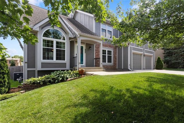 12628 Grandview Street, Overland Park, KS 66213