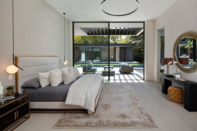 2171 Clayton Drive, Menlo Park, CA 94025