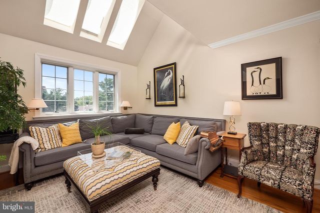 14 WELLFLEET LN, Chesterbrook, PA 19087