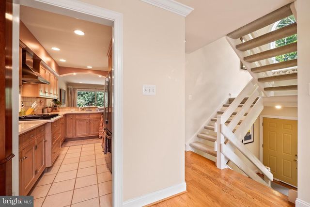 14 WELLFLEET LN, Chesterbrook, PA 19087