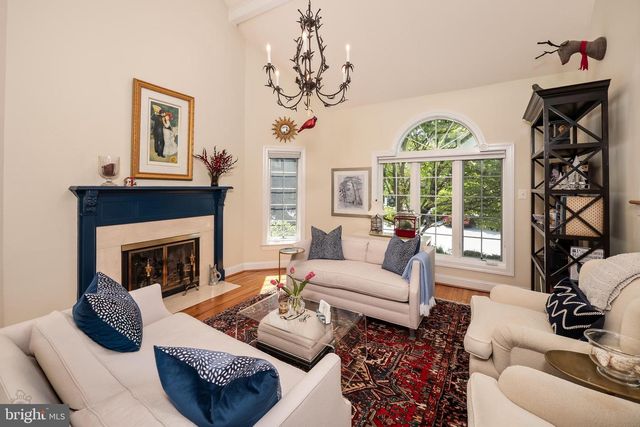 14 WELLFLEET LN, Chesterbrook, PA 19087