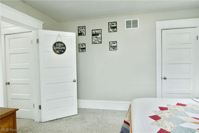 163 N Chestnut Avenue, Niles, OH 44446