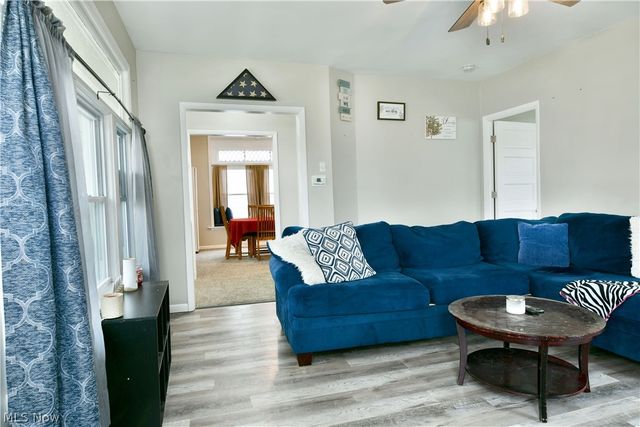 163 N Chestnut Avenue, Niles, OH 44446