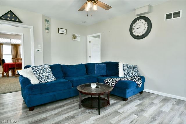 163 N Chestnut Avenue, Niles, OH 44446