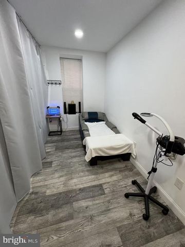 6068-00 RIDGE AVE, Philadelphia, PA 19128