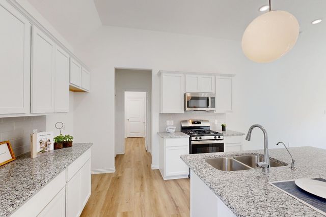 1009 Western Hills Drive, Crowley, TX 76036