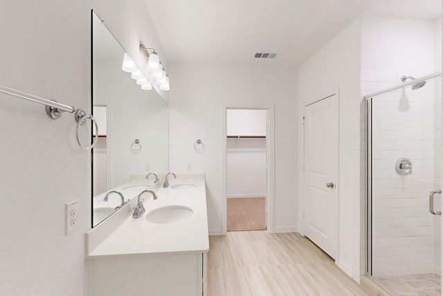 1009 Western Hills Drive, Crowley, TX 76036