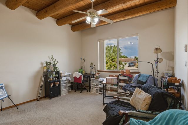 7628 Cree, Santa Fe, NM 87507