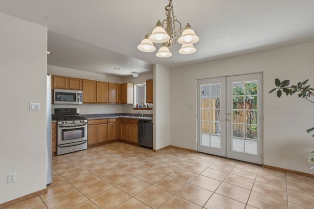 7628 Cree, Santa Fe, NM 87507