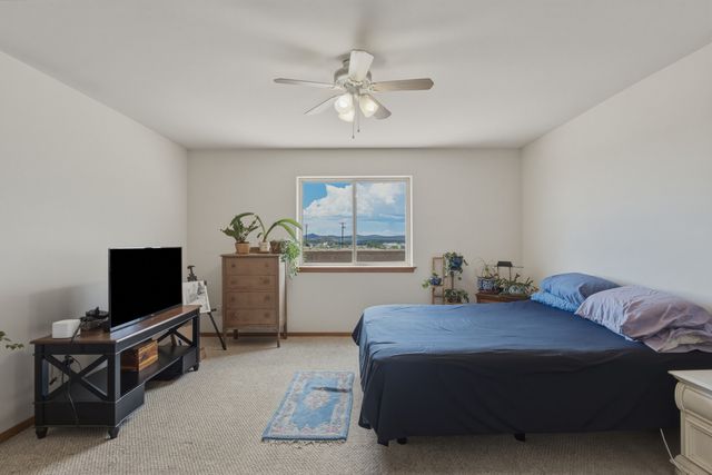 7628 Cree, Santa Fe, NM 87507