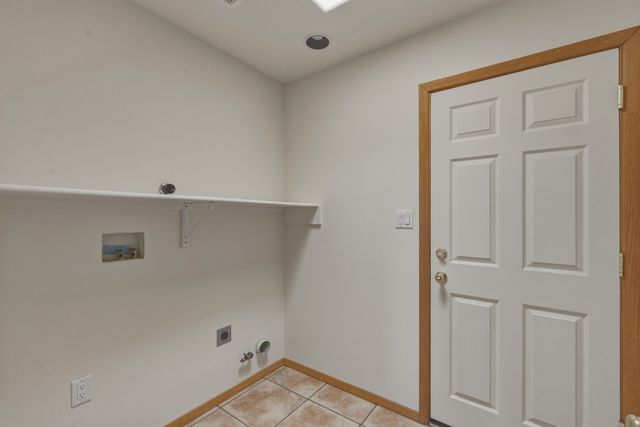 7628 Cree, Santa Fe, NM 87507