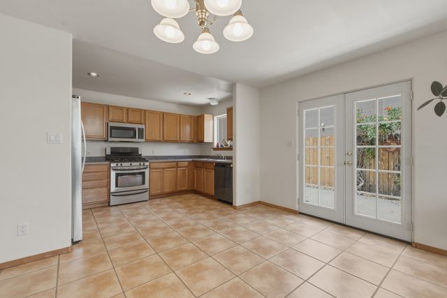 7628 Cree, Santa Fe, NM 87507