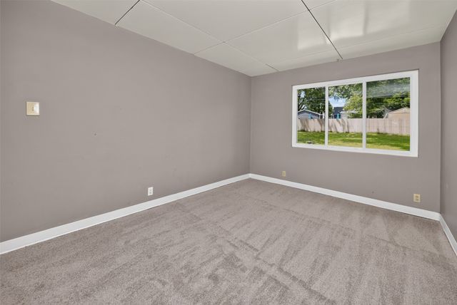 903 Elm Avenue, Norwalk, IA 50211