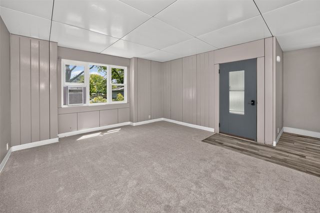 903 Elm Avenue, Norwalk, IA 50211