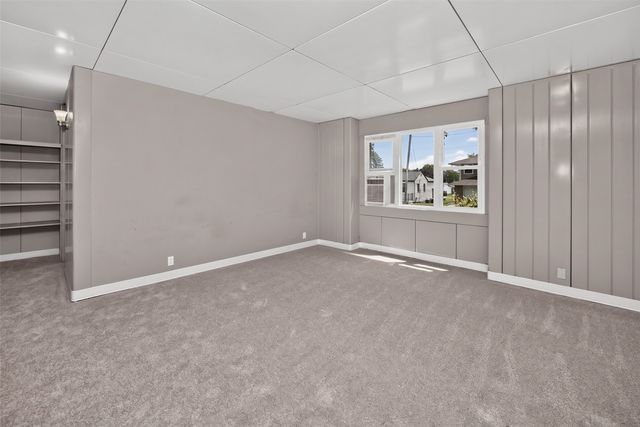 903 Elm Avenue, Norwalk, IA 50211