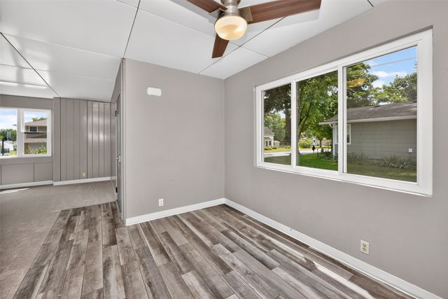903 Elm Avenue, Norwalk, IA 50211