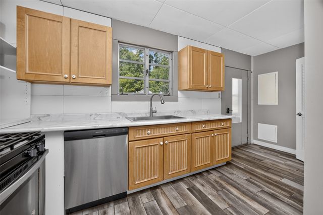 903 Elm Avenue, Norwalk, IA 50211