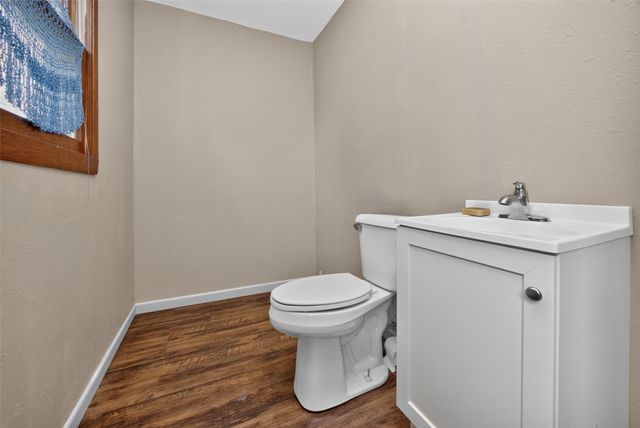 903 Elm Avenue, Norwalk, IA 50211