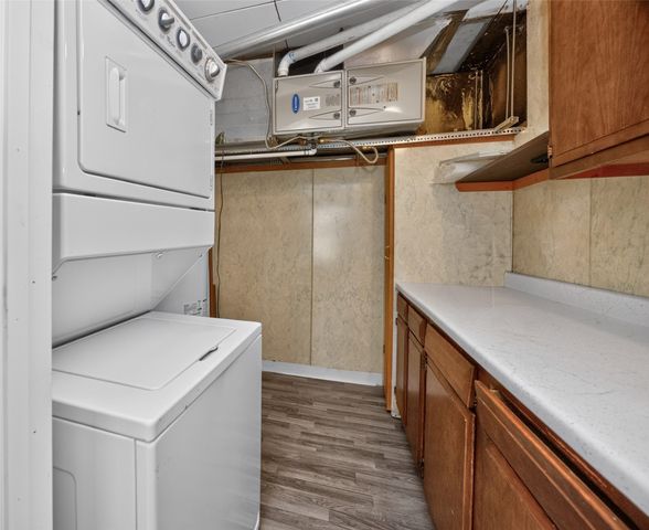 903 Elm Avenue, Norwalk, IA 50211