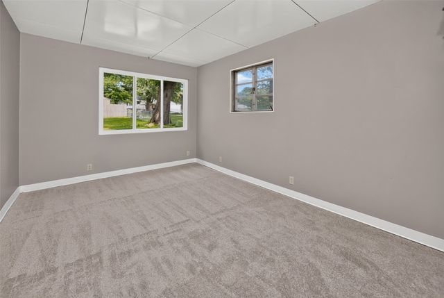 903 Elm Avenue, Norwalk, IA 50211