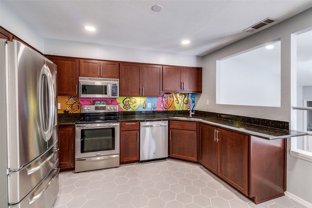 6119 Summer Creek Circle, Dallas, TX 75231