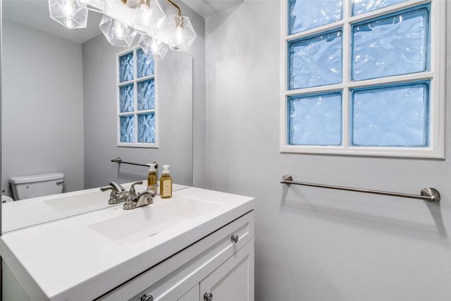 6119 Summer Creek Circle, Dallas, TX 75231